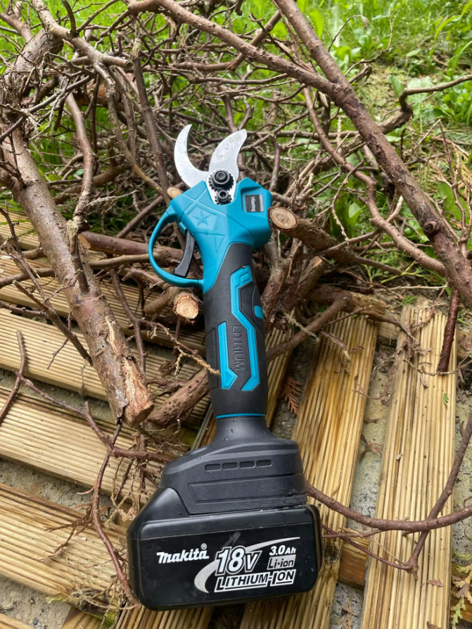 Brushless Electric Pruning Shears